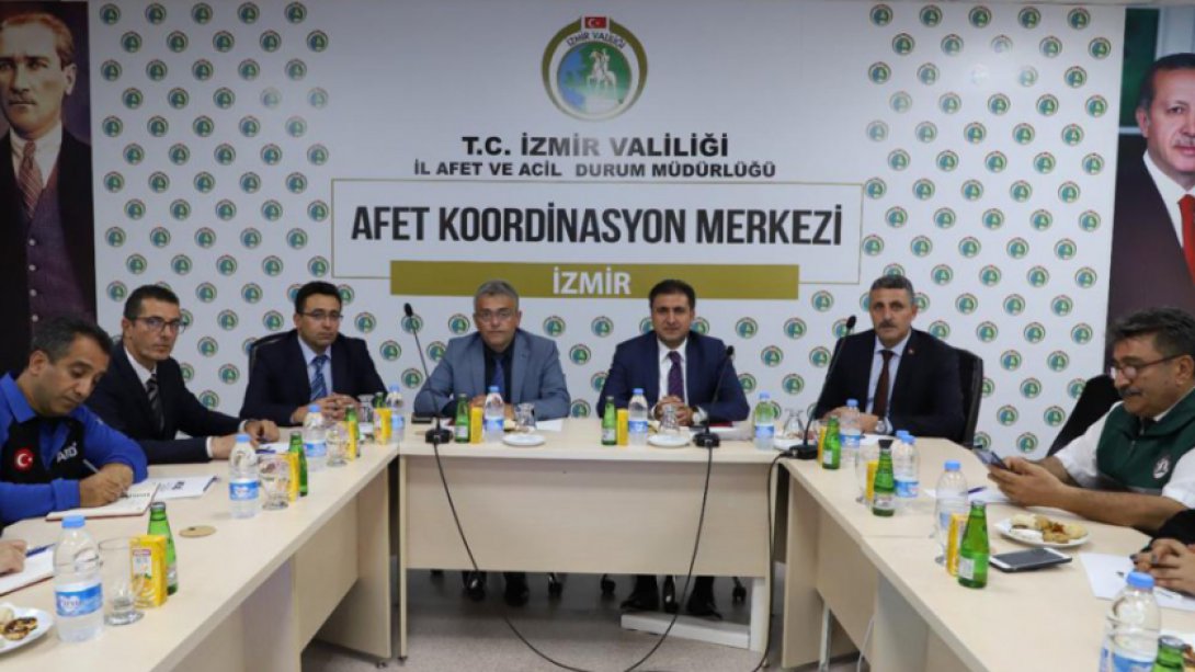 İzmir İl Milli Eğitim Müdürlüğü ve İl Afet ve Acil Durum Müdürlüğü (AFAD) Bir Araya Geldi